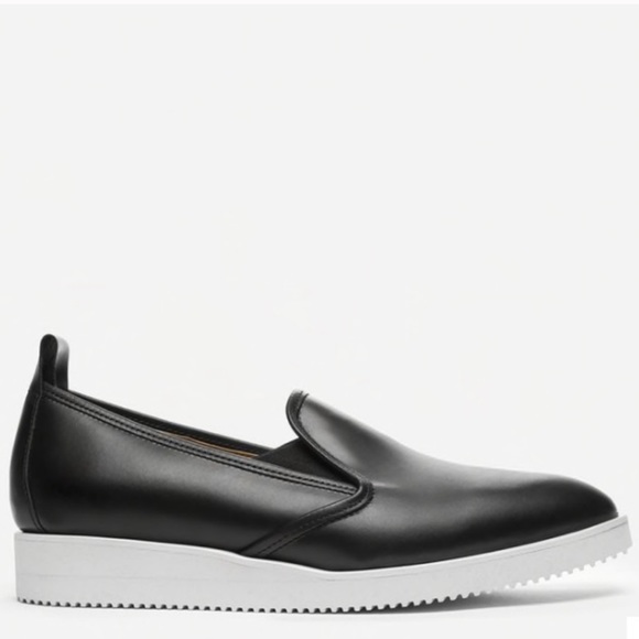 Everlane Shoes - Everlane The Leather Street Shoe Pointed Toe